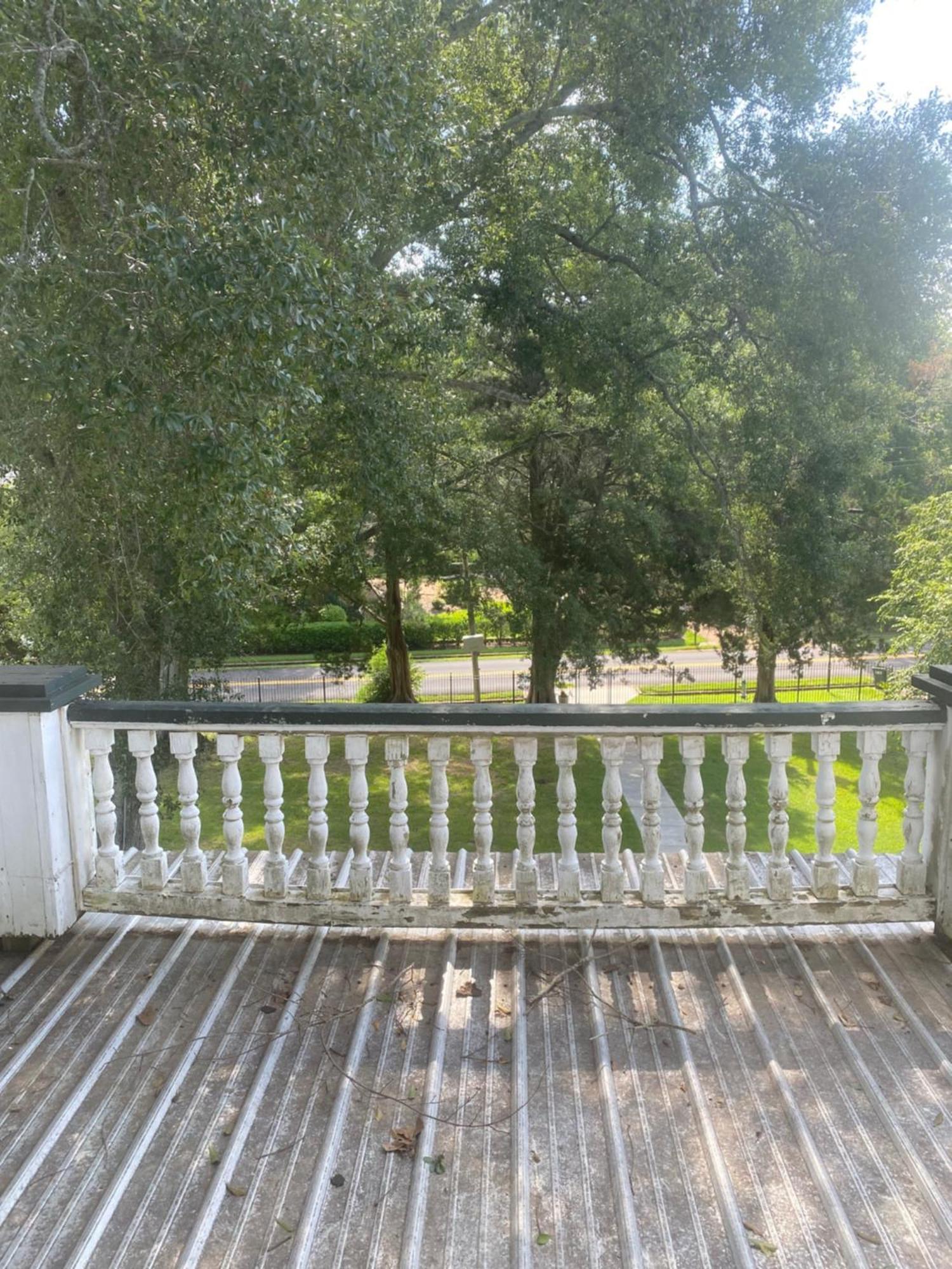 The King'S Daughters B And B On The Bluff Overlooking The Mighty Mississippi Natchez Exterior foto